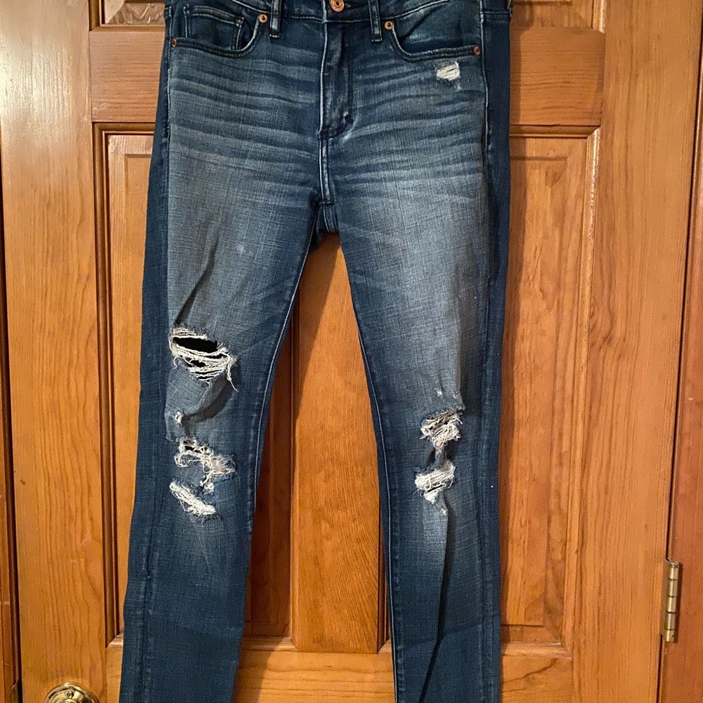 Abercrombie Medium/Dark Wash Ripped Skinny Jeans